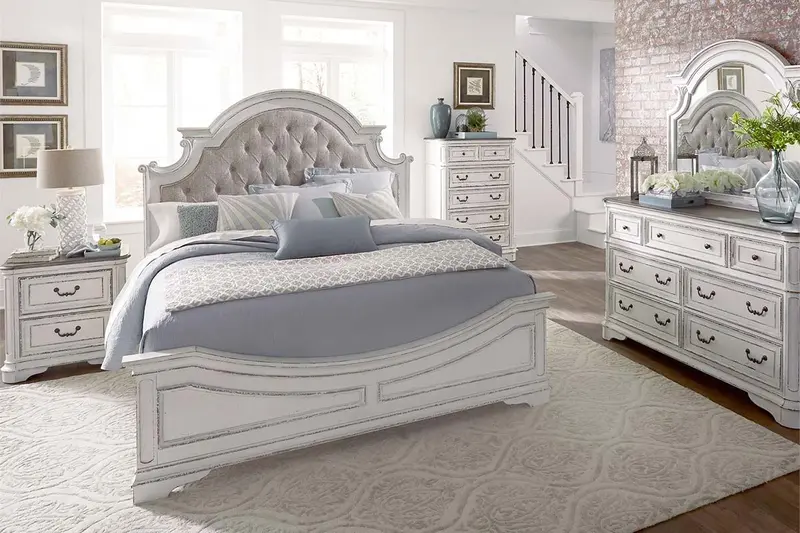 Canterbury Tufted Upholstered Bed – Queen or King Size, Customizable Bedroom Centerpiece