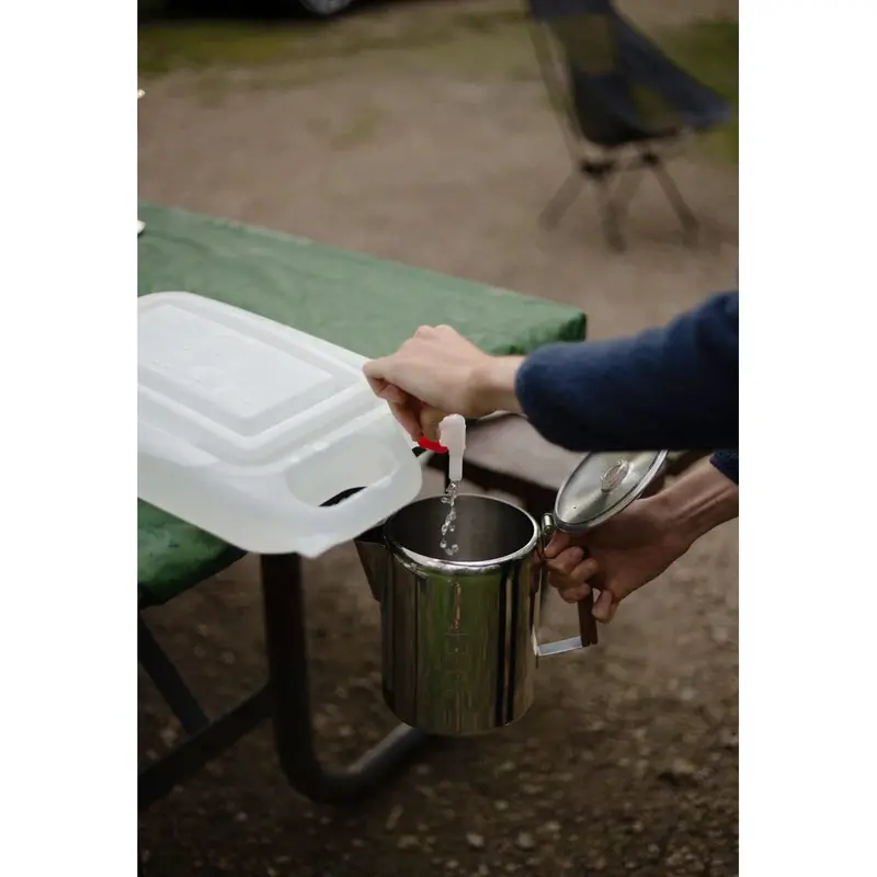 Coghlan’s Collapsible Water Carrier for Outdoor Use