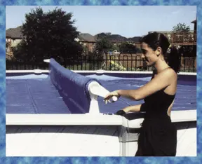 Premium Solar Pool Cover Reel – Fits 15 to 28 Foot Above-Ground Pools