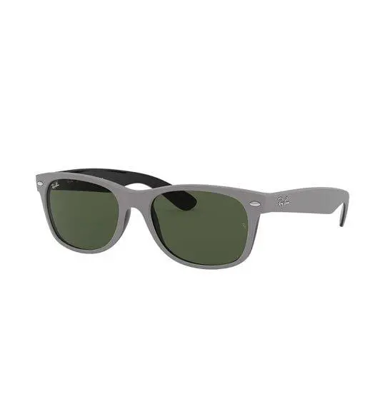 Ray-Ban Wayfarer Sunglasses for Men – Timeless Aviator-Inspired Frame