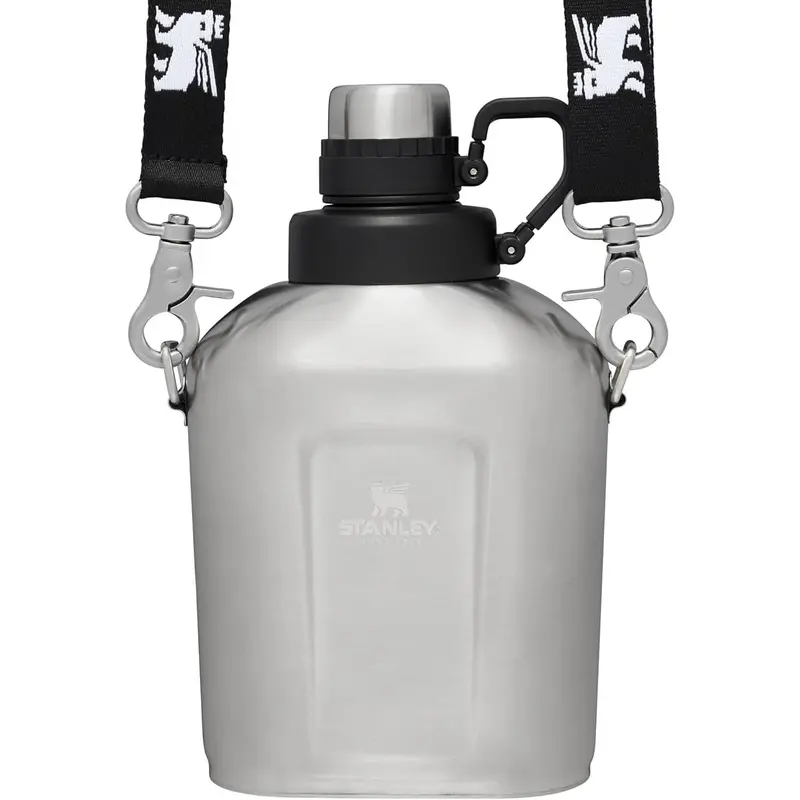 Stanley Legendary Classic Vacuum Canteen – Durable All-Metal Design