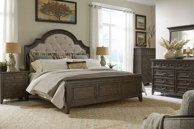 Sutton Tufted Saddle Brown Panel Bed – Upholstered Headboard, Queen/King Size